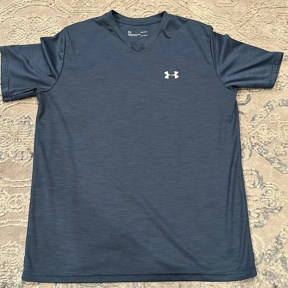 Under armor heatgear loose cheap shirt